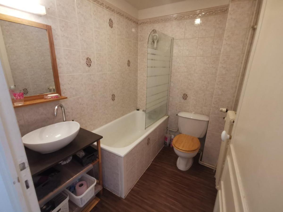 Appartamento Location meublée vichy avec cour privative Esterno foto